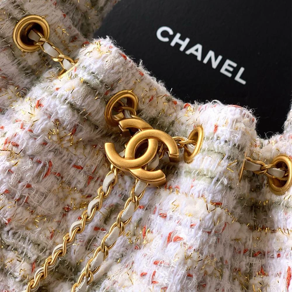 Neat CHANEL 25 Small Handbag(HIGH-END GRADE) 1562