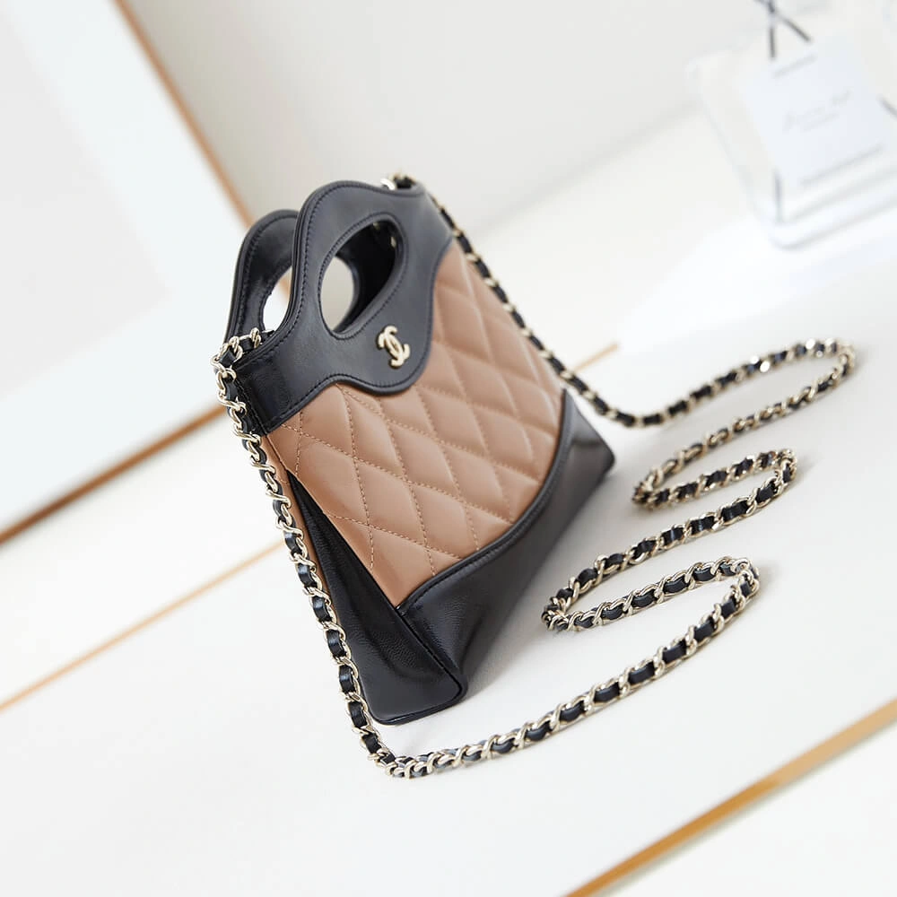 OnTrend CHANEL 31 nano Bag 1450