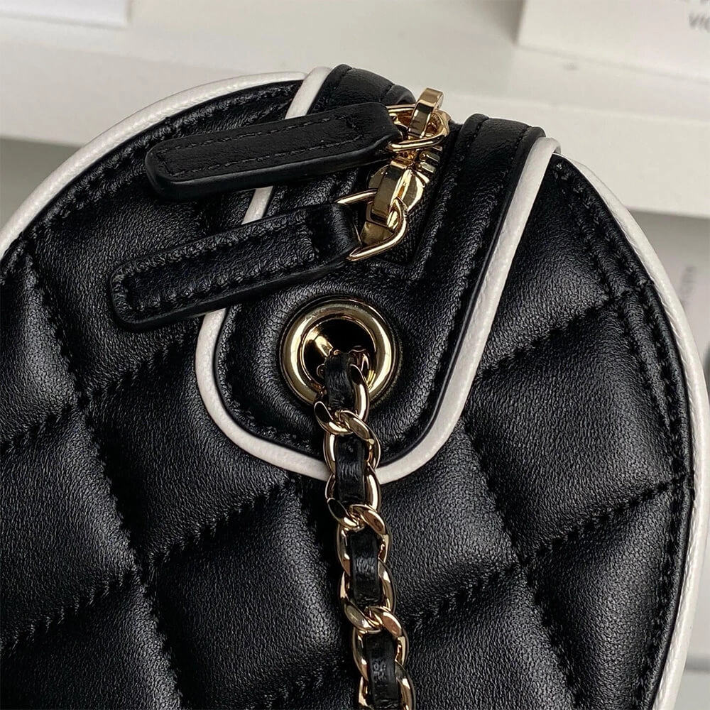 ZipUp CHANEL Clutch with Chain(HIGH-END GRADE) 1604