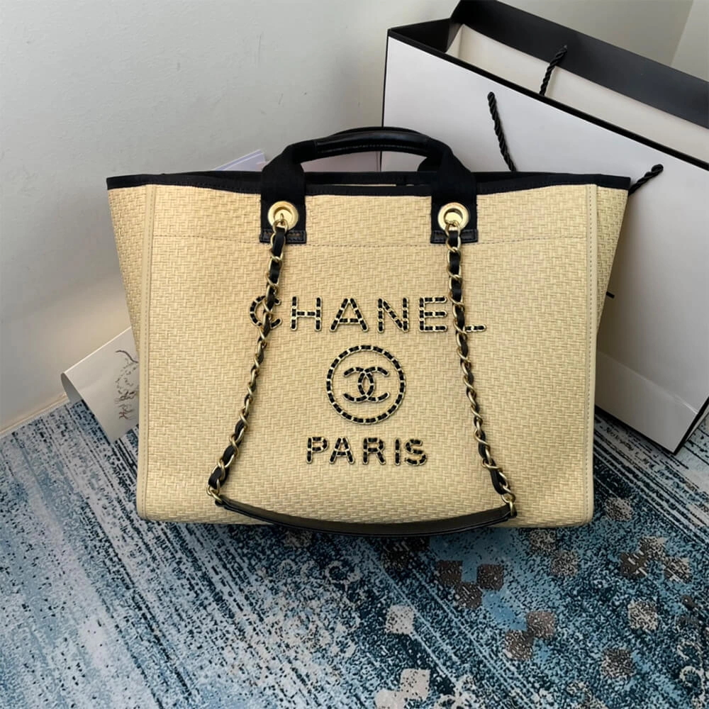 Minimalist CHANEL Deauville Large Tote 1660