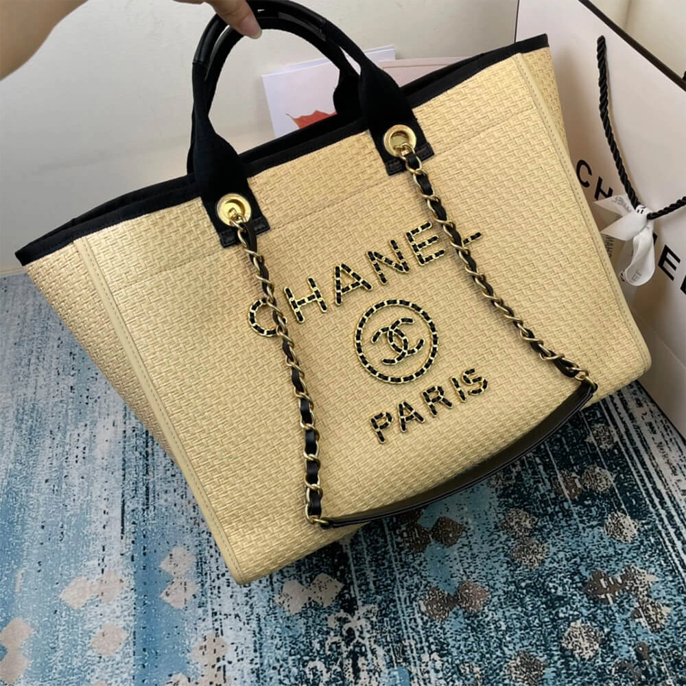 Minimalist CHANEL Deauville Large Tote 1660