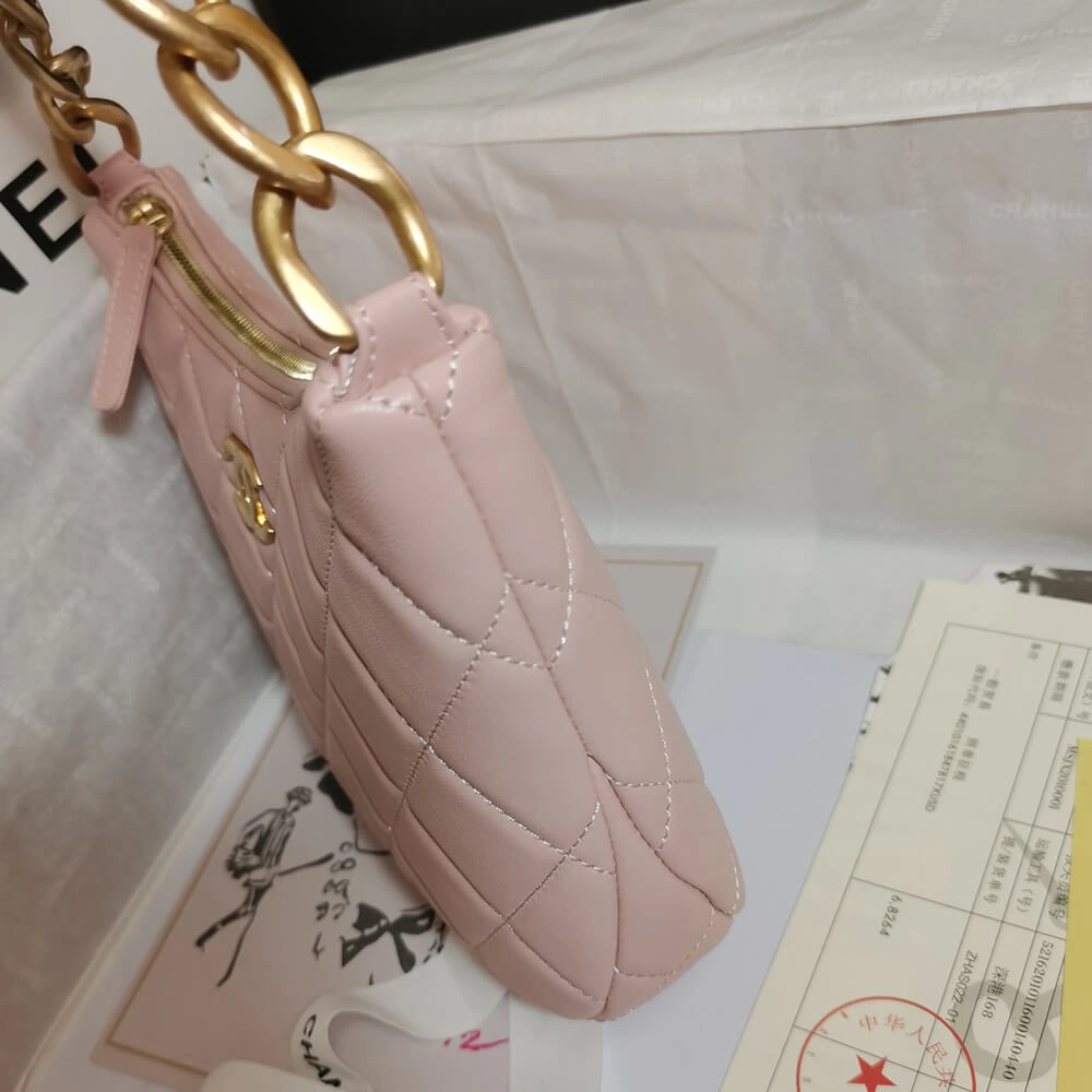 CHANEL HOBO HANDBAG Sleek 1477