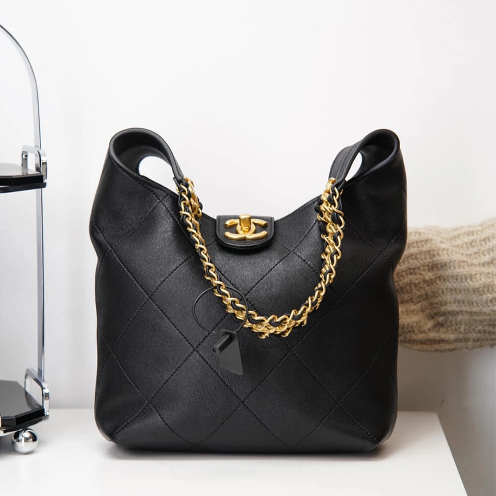 CHANEL Large Hobo Bag(HIGH-END GRADE) Sophisticated 1586