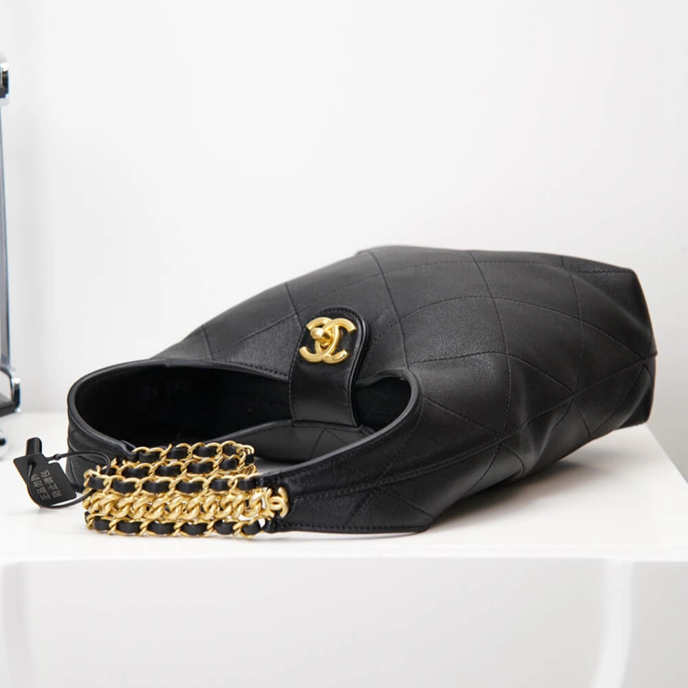 CHANEL Large Hobo Bag(HIGH-END GRADE) Sophisticated 1586