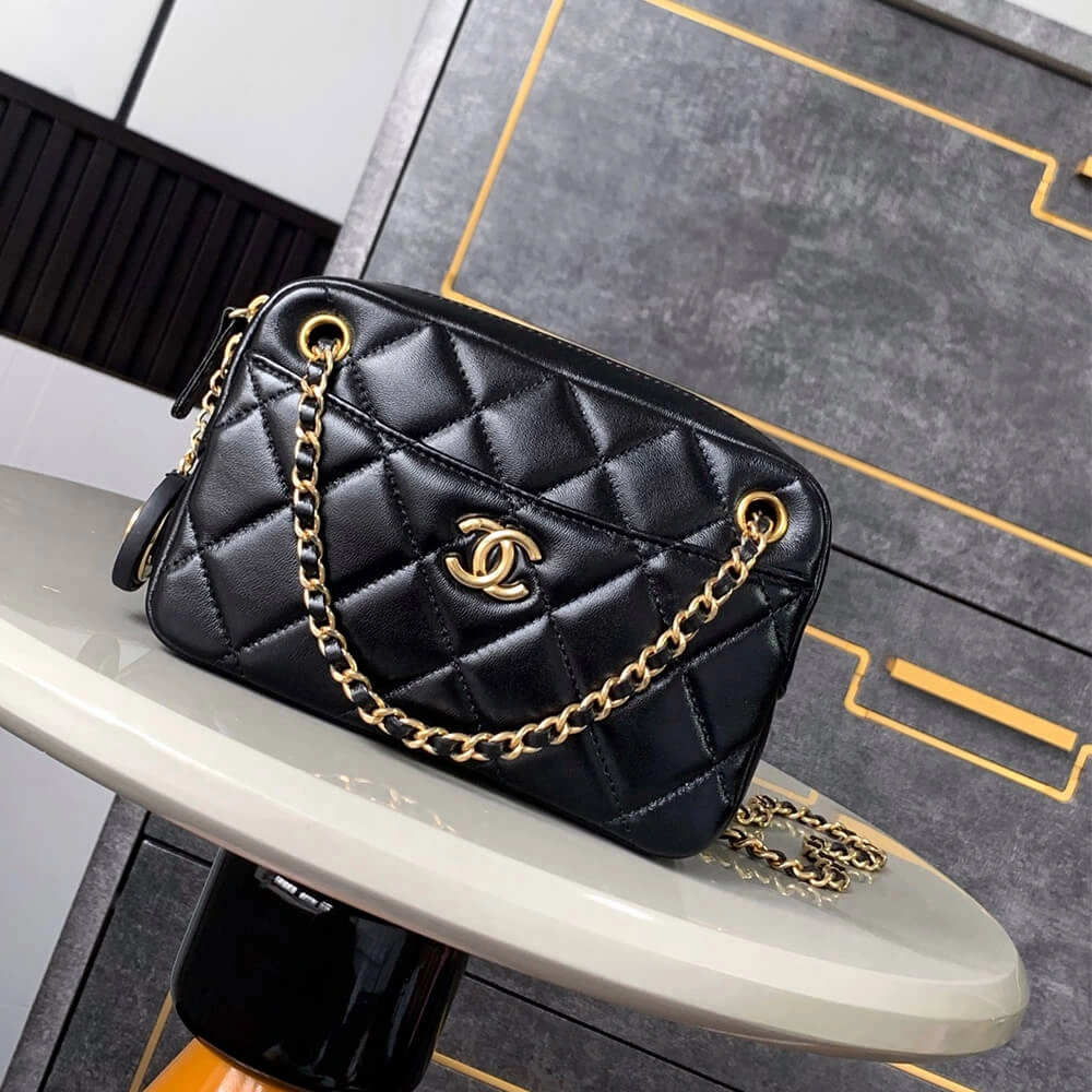 UrbanChic CHANEL Mini Camera Case 1474