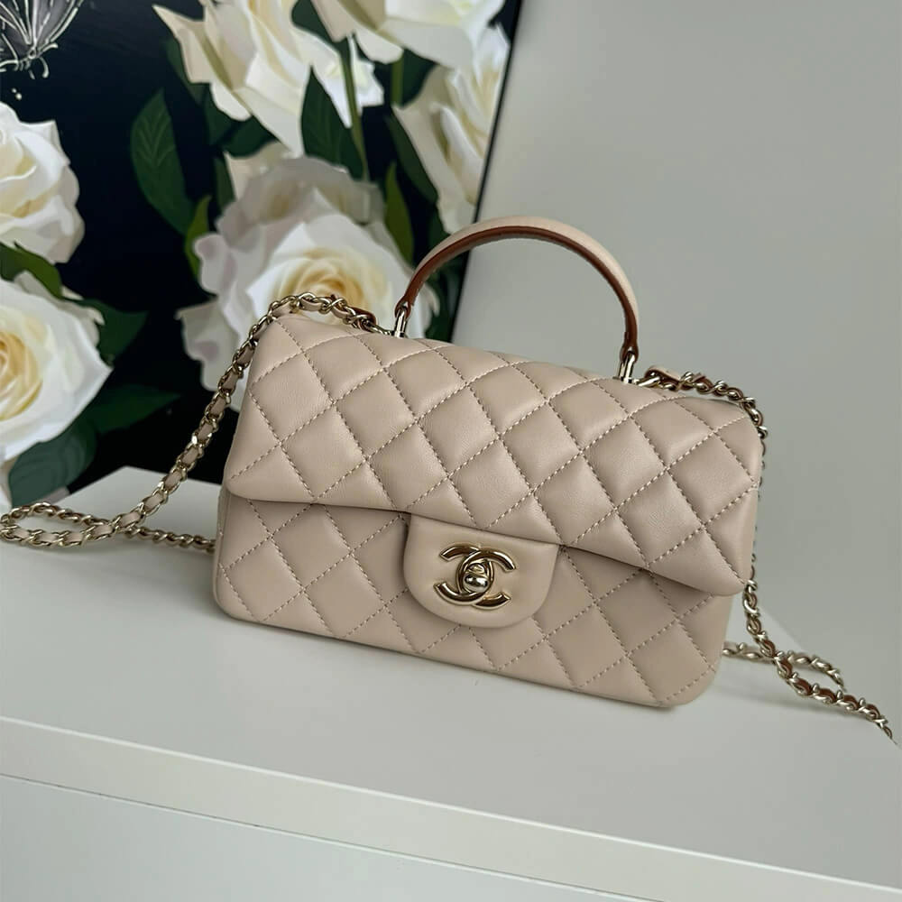 CHANEL Mini  Handbag With Top Handle RelaxedFit 1377