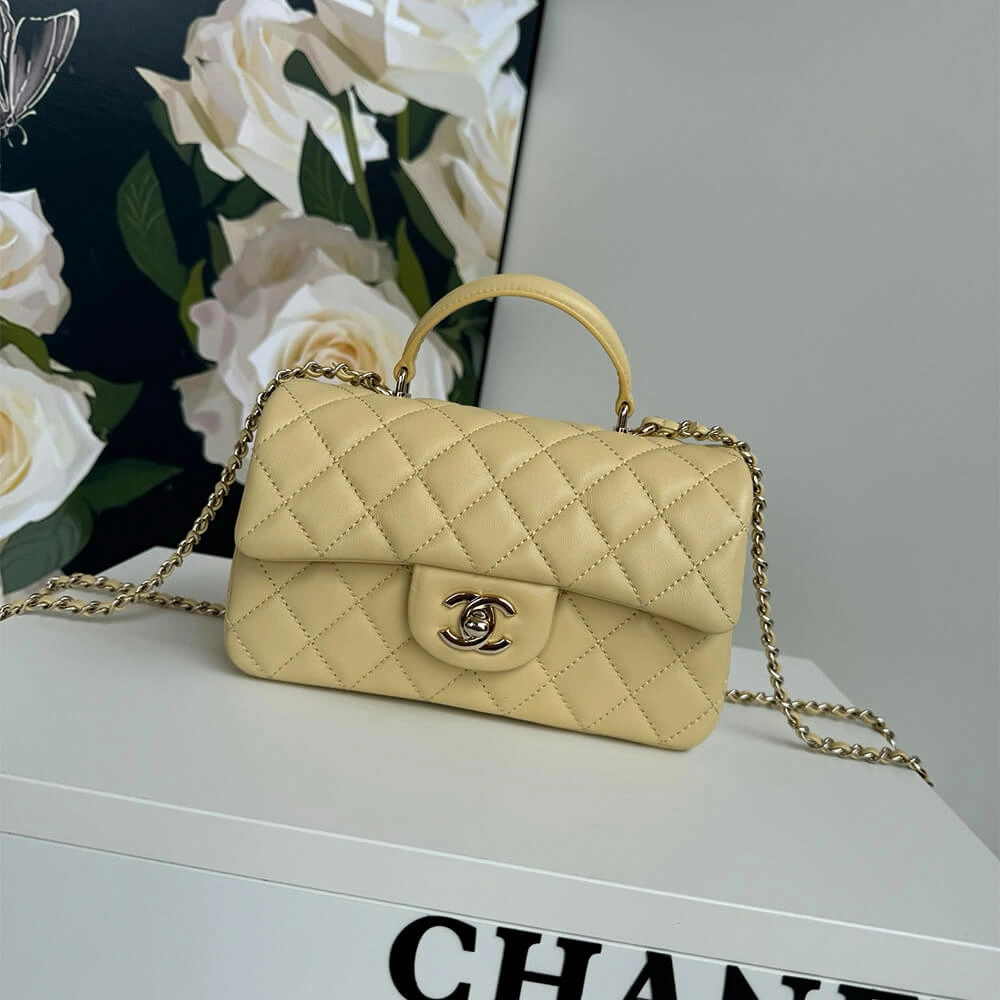 CHANEL Mini  Handbag With Top Handle FreshLook 1379
