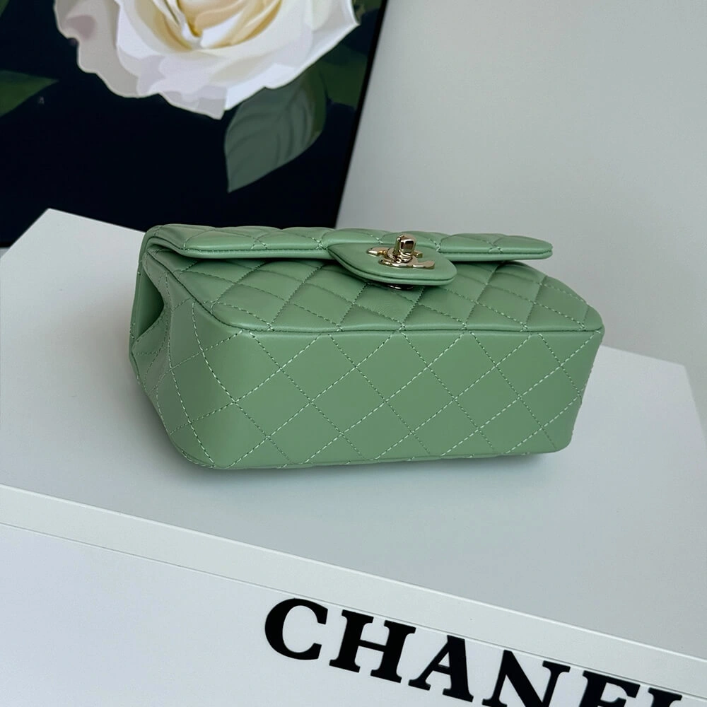 CHANEL Mini  Handbag With Top Handle Bright 1381