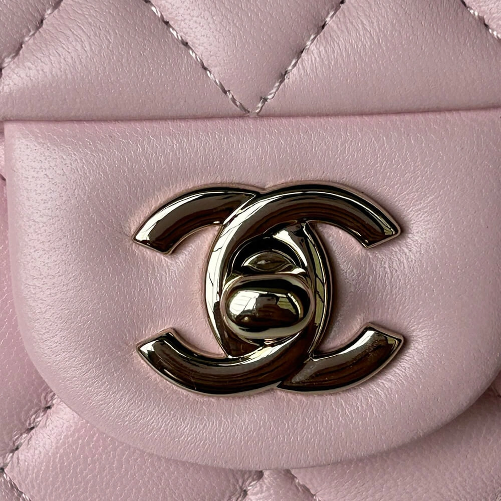 CHANEL Mini  Handbag With Top Handle Tailored 1384