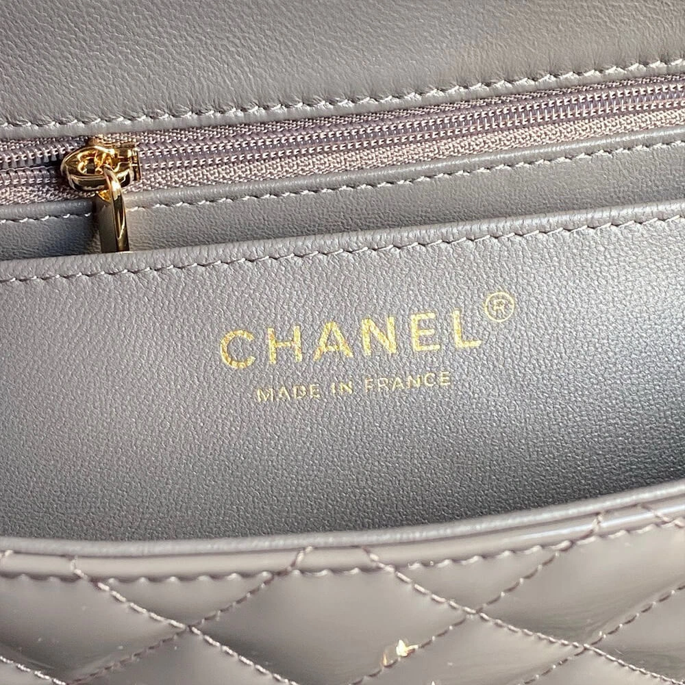 CHANEL Mini  Handbag With Top Handle Attractive 1385