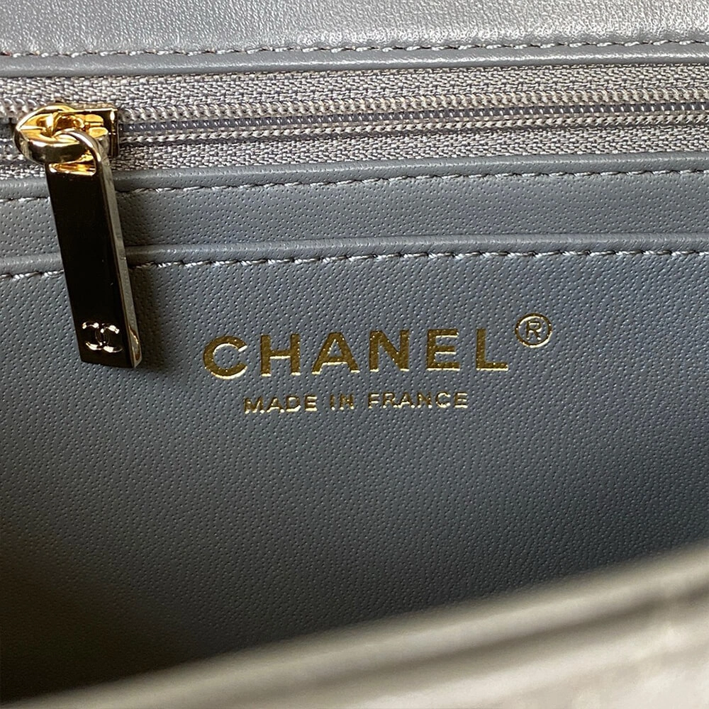 TravelReady CHANEL Mini  Handbag With Top Handle 1371