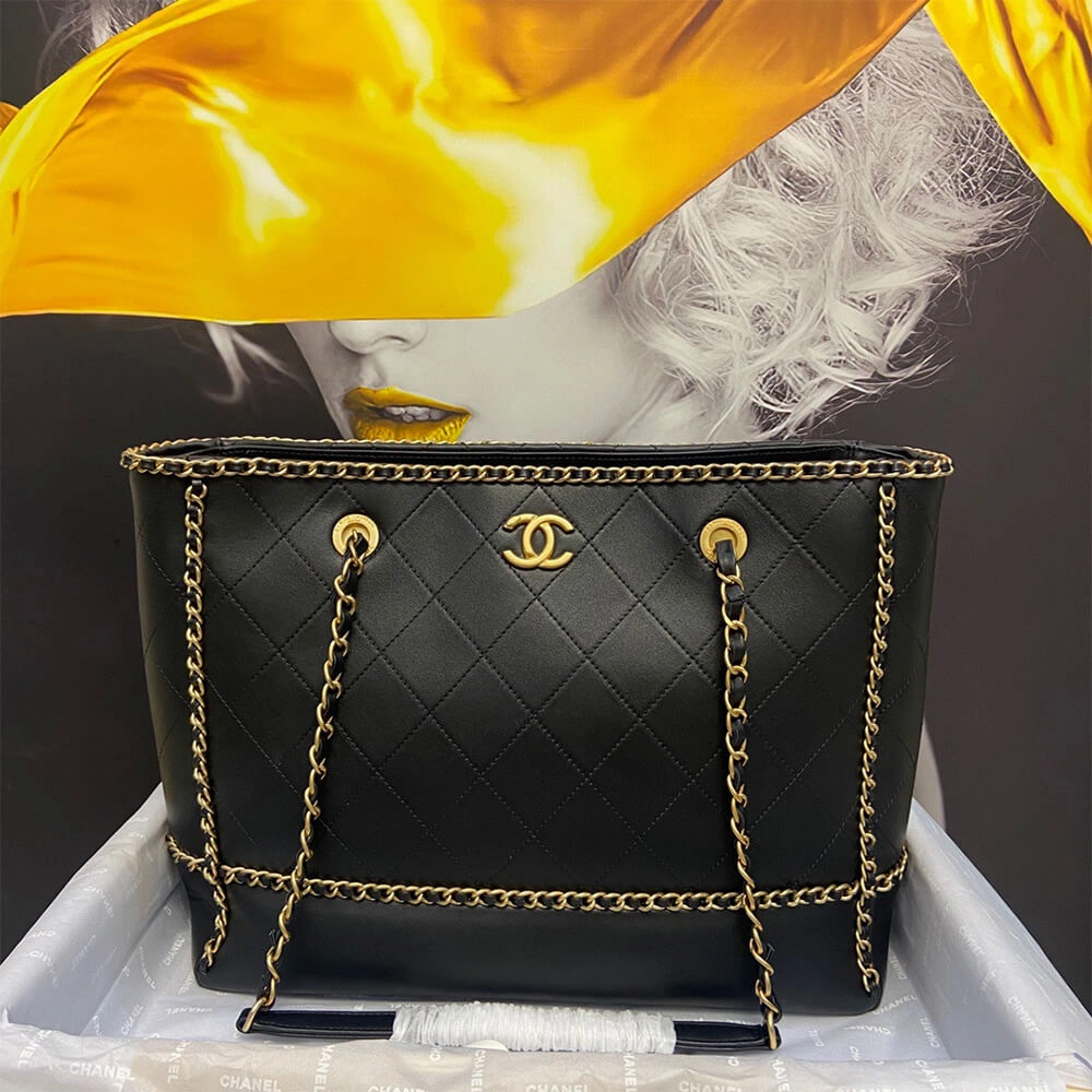 Packable CHANEL SHOPPING BAG 1700