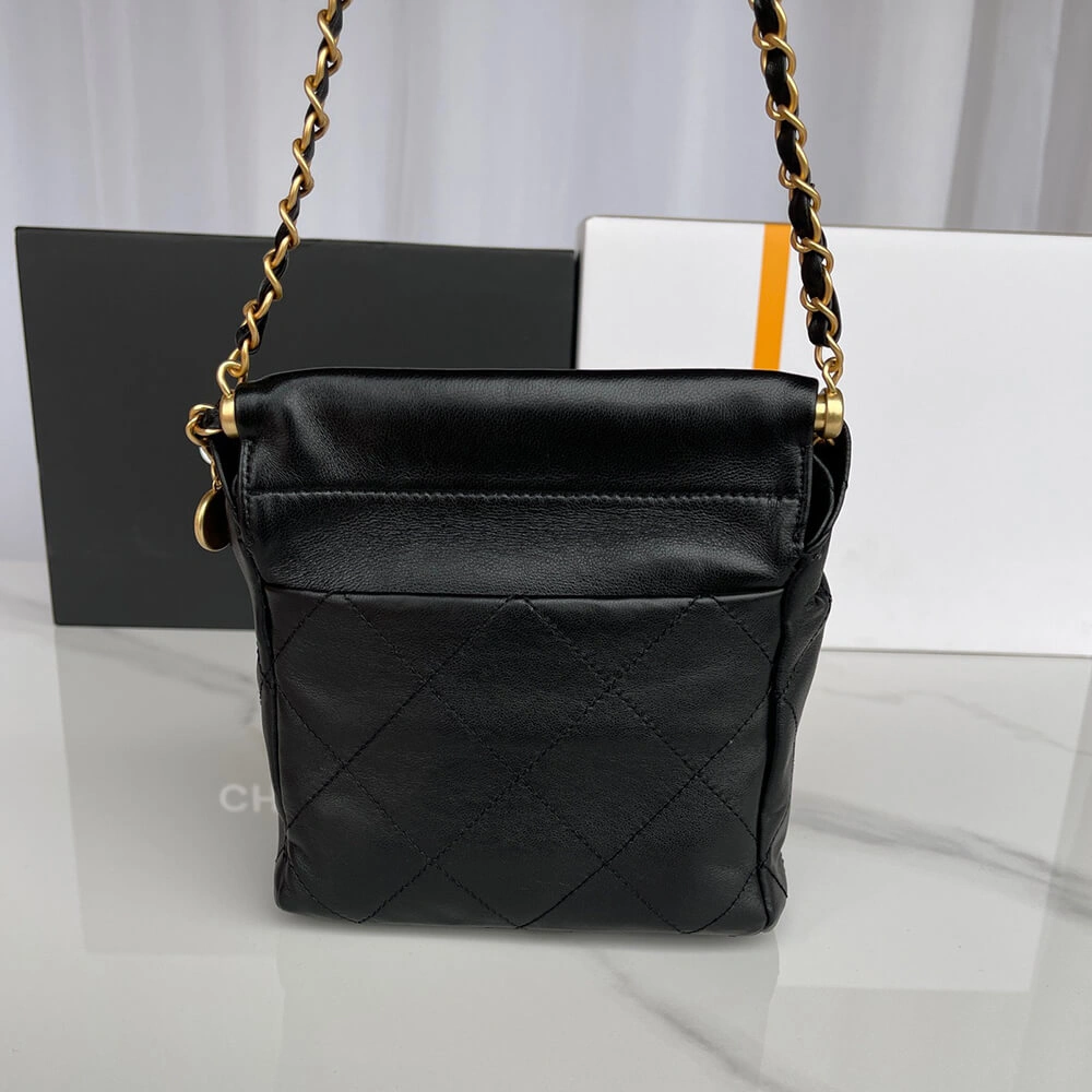 Casual CHANEL SMALL BUCKET BAG 1316