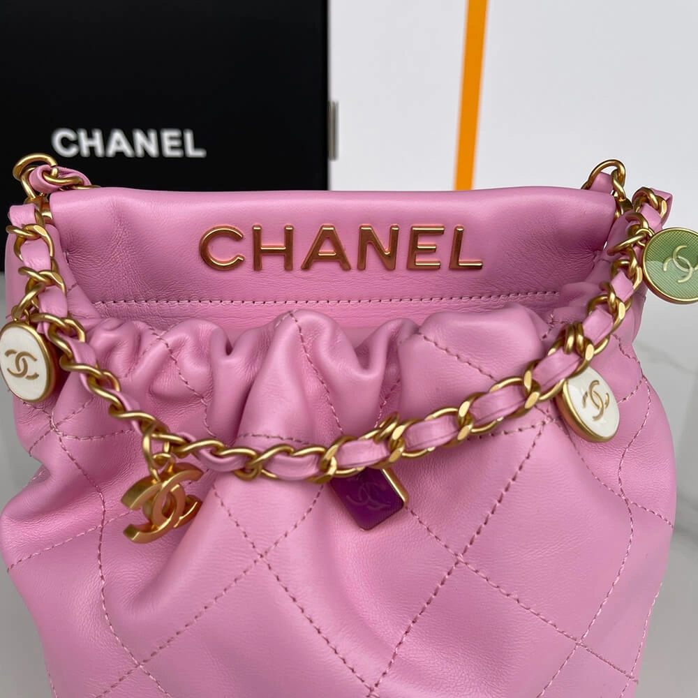 Minimalist CHANEL SMALL BUCKET BAG 1322