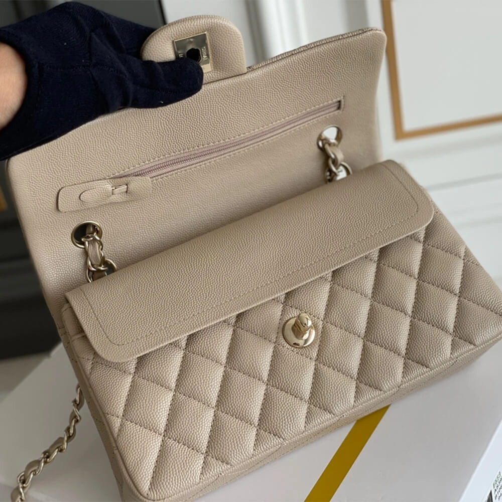 WellDesigned CHANEL SMALL CLASSIC HANDBAG 1478