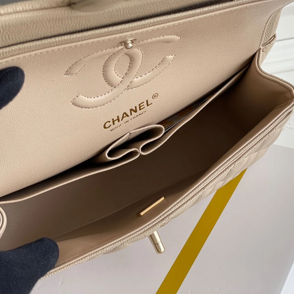 WellDesigned CHANEL SMALL CLASSIC HANDBAG 1478