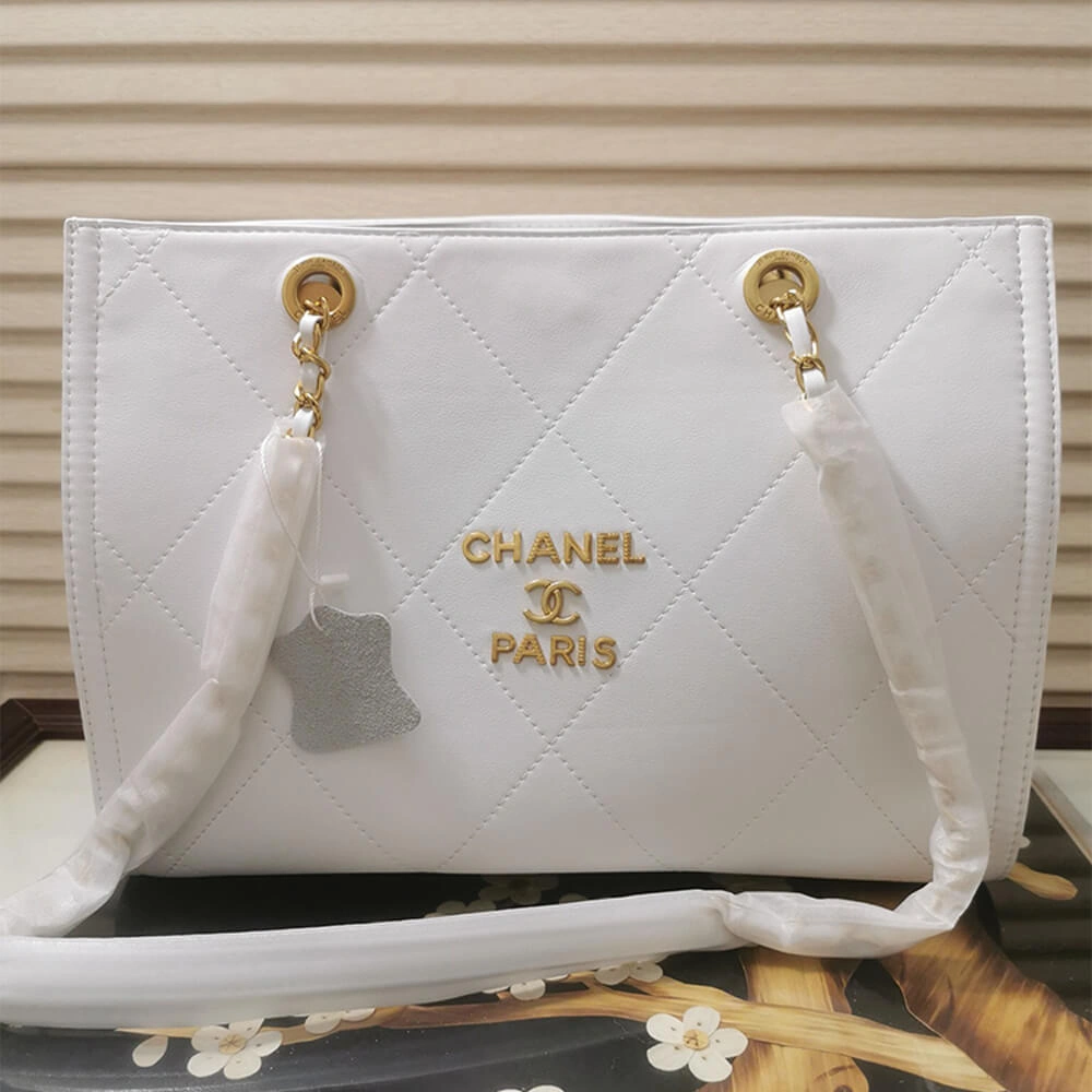 CHANEL SMALL SHOPPING BAG FreshLook 1643
