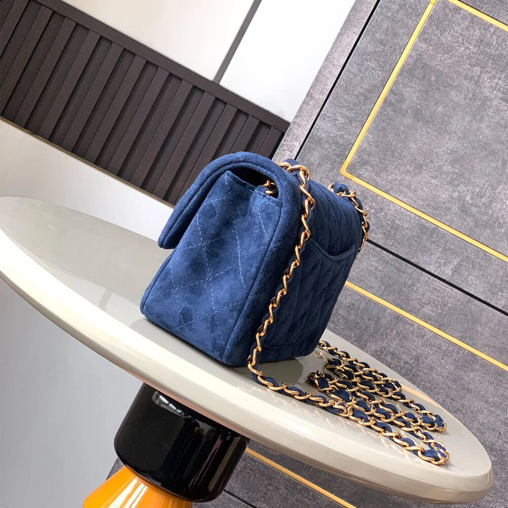CHANEL SUEDE MINI FLAP BAG(HIGH-END GRADE) Versatile 1596