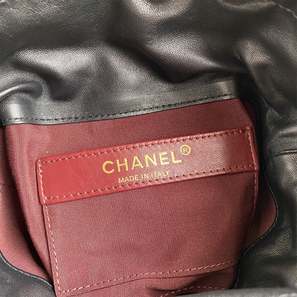 Effortless CHANEL Small Drawstring Bag 1687