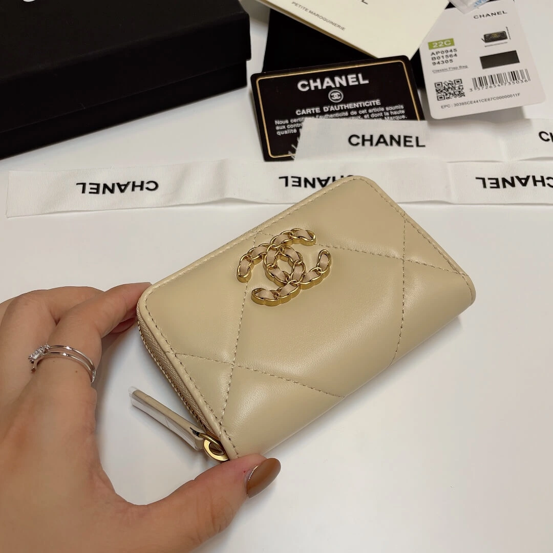 CHANEL Zipper wallet AllSeason 1291