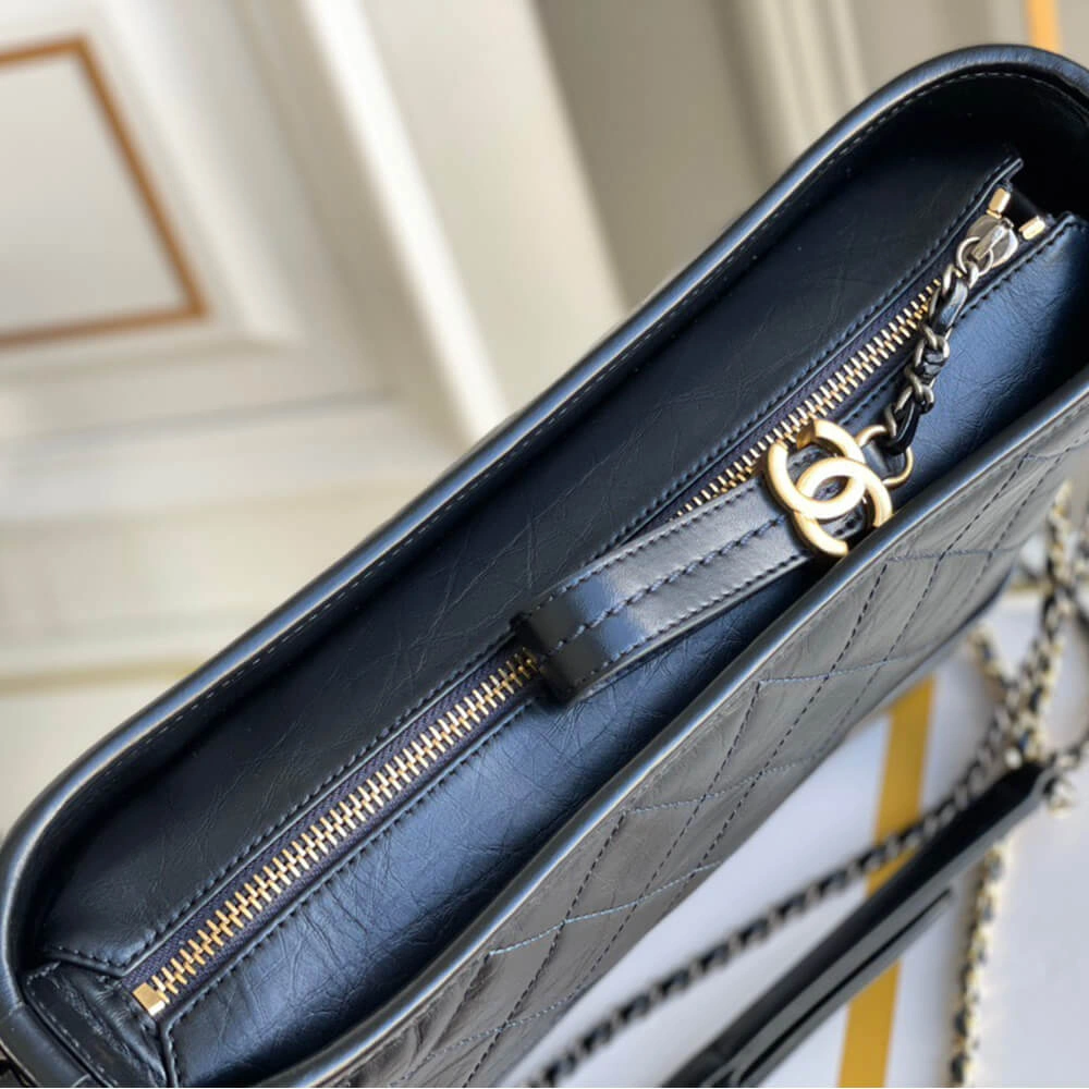 EyeCatching CHANEL’S GABRIELLE SMALL HOBO BAG 1662