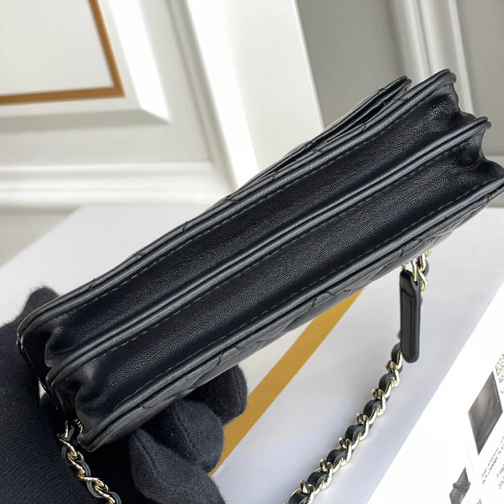 Packable Chanel MINI WALLET ON CHAIN 1706