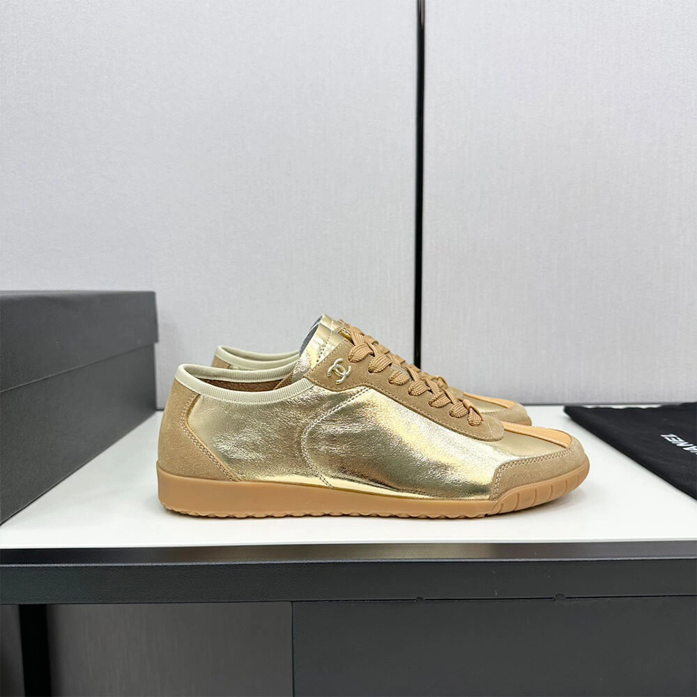 Chanel Trainers with Chanel Logo Compact 3381