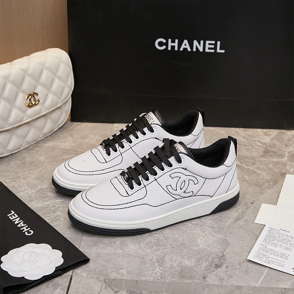 Chanel Trainers Fashionable 3374