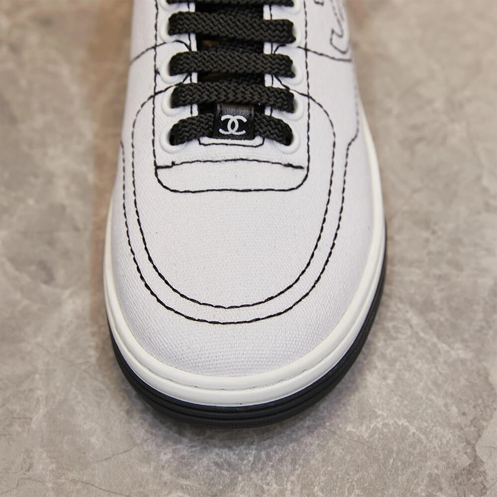 Chanel Trainers Fashionable 3374