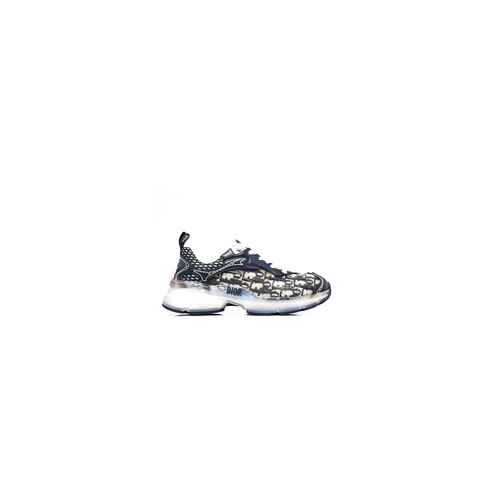EyeCatching Christian Dior Vibe Sneaker 3313