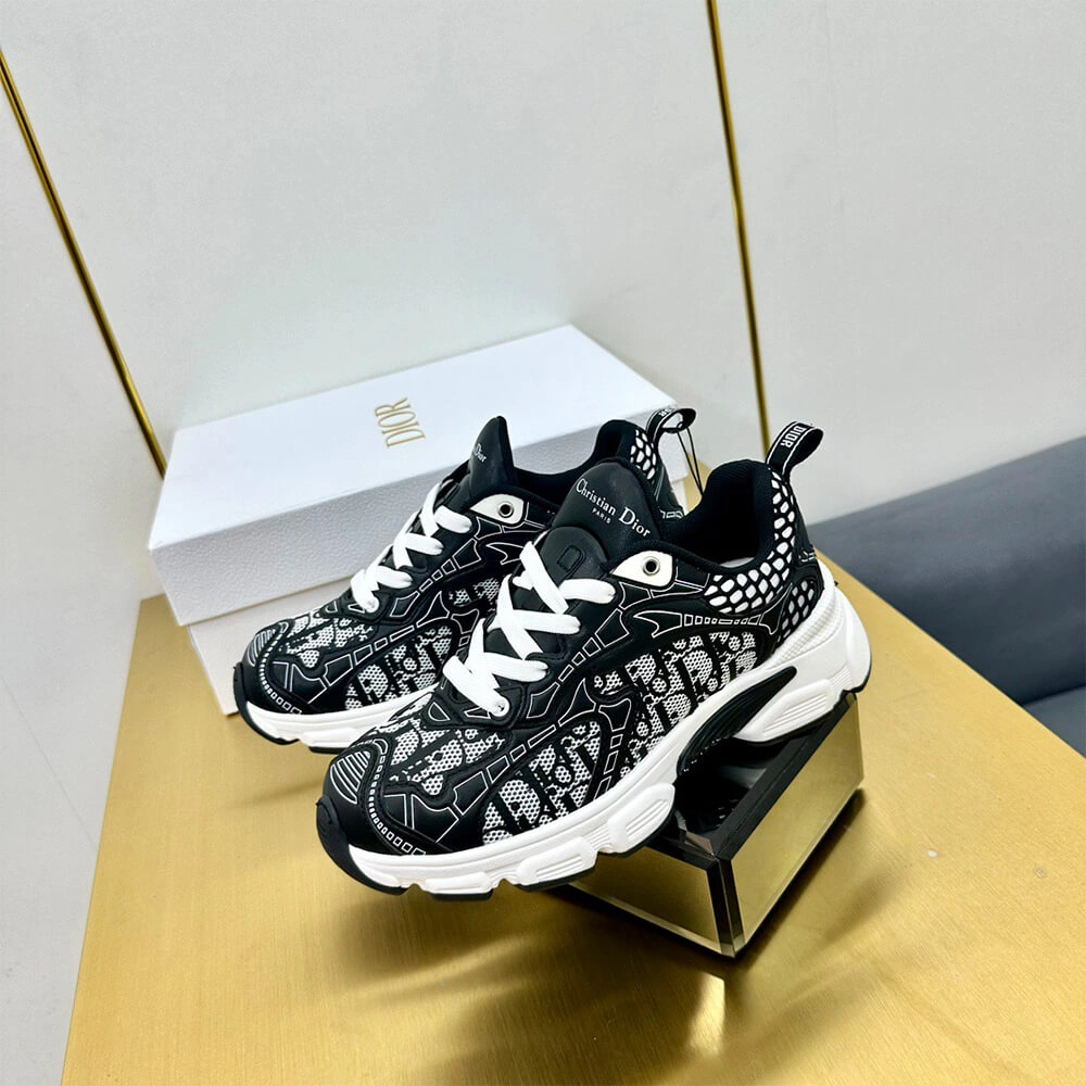 TopPick Christian Dior Vibe Sneaker 3337