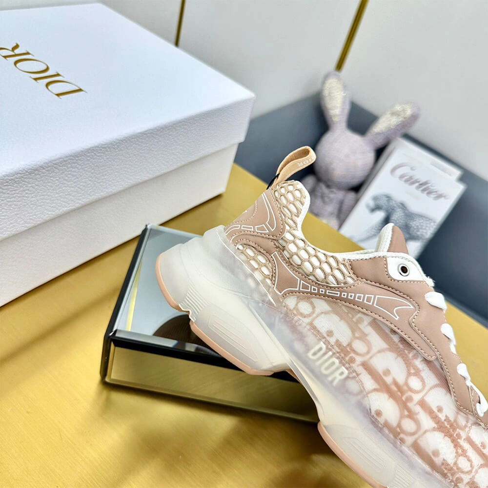 Christian Dior Vibe Sneaker Elegant 3299