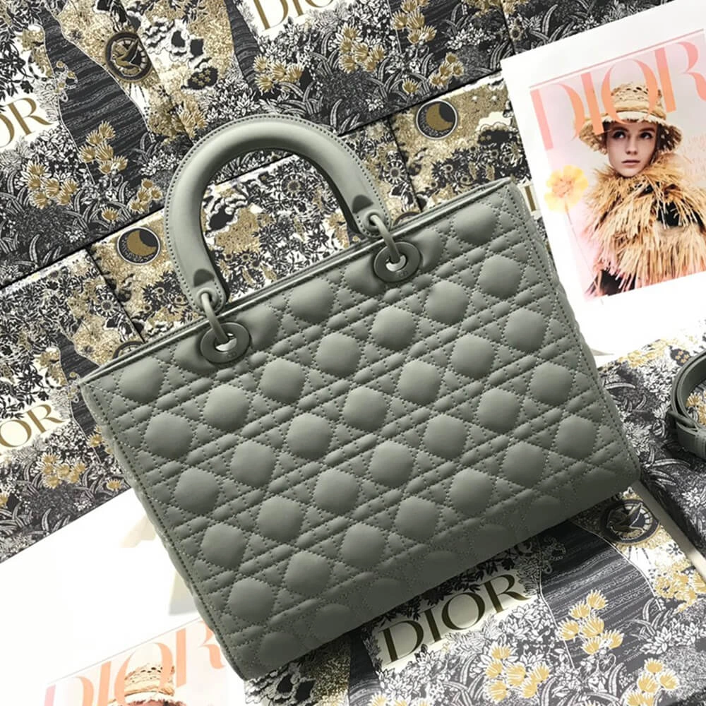 Seasonal DIOR LARGE LADY DIOR BAG 2429