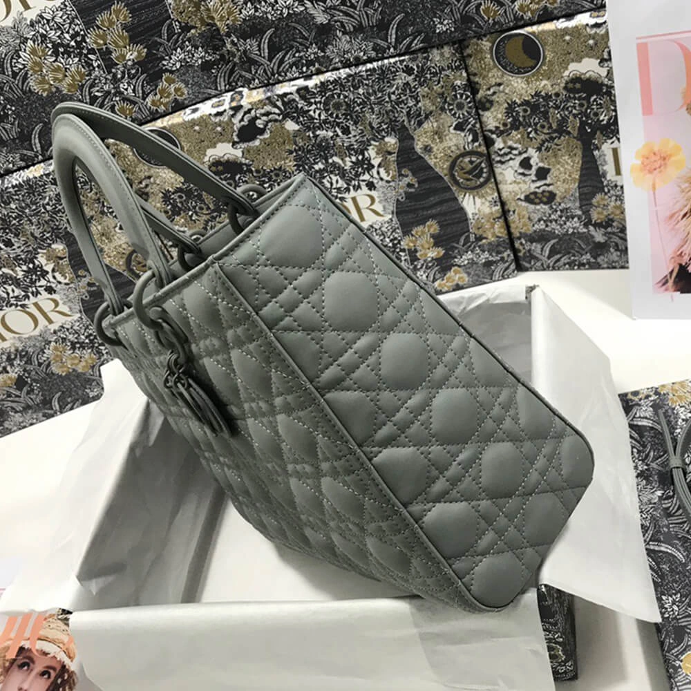 Seasonal DIOR LARGE LADY DIOR BAG 2429