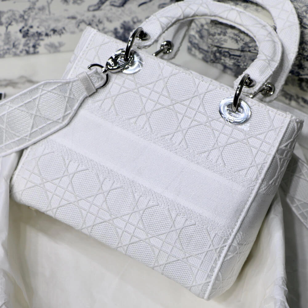 DIOR MEDIUM LADY D-LITE BAG FreshLook 2445