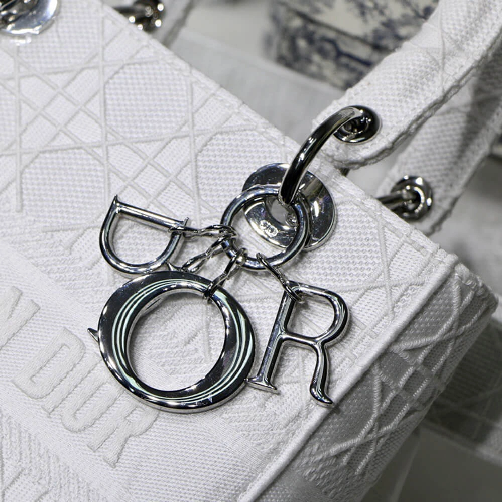 DIOR MEDIUM LADY D-LITE BAG FreshLook 2445