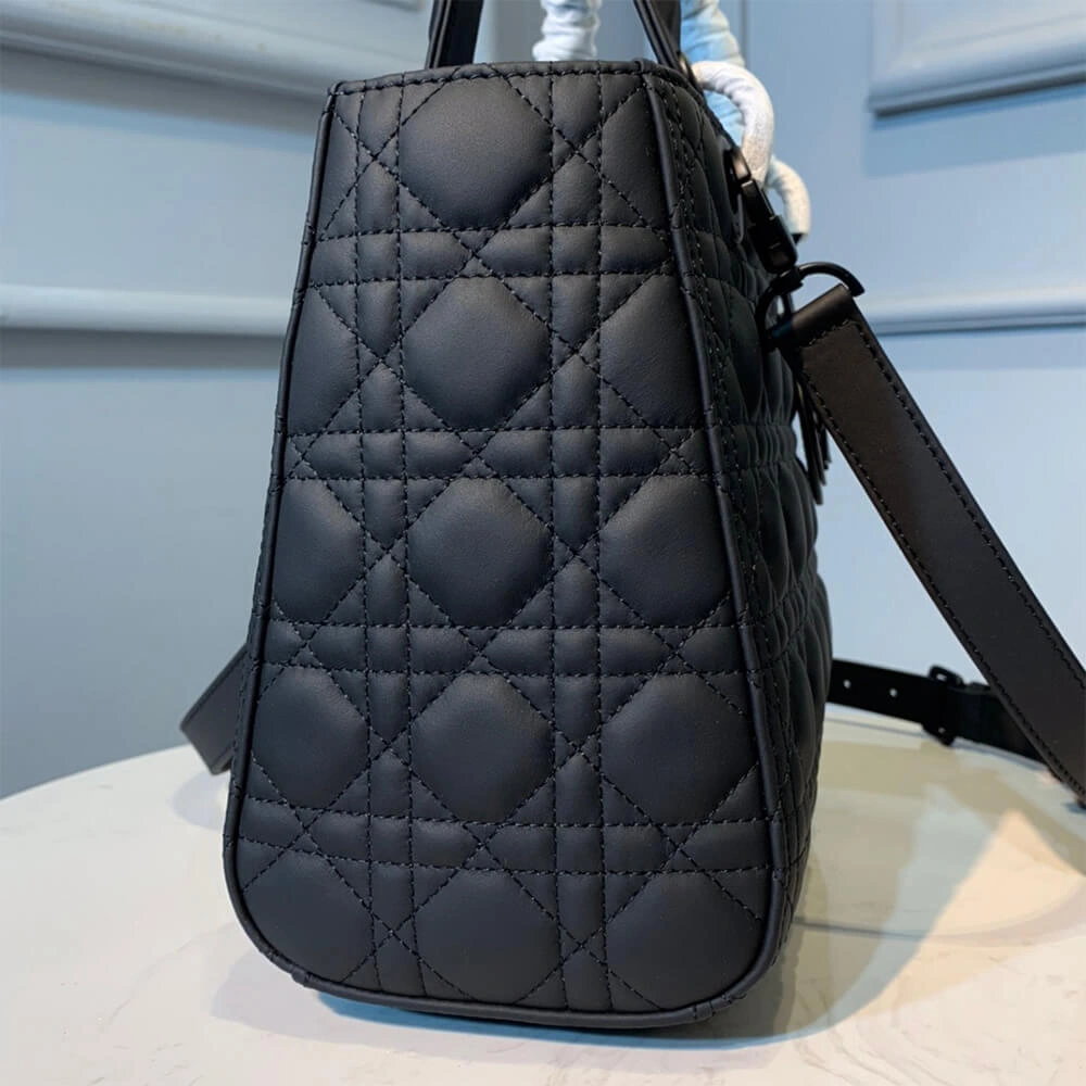 SunProtective DIOR MEDIUM LADY DIOR BAG 2405