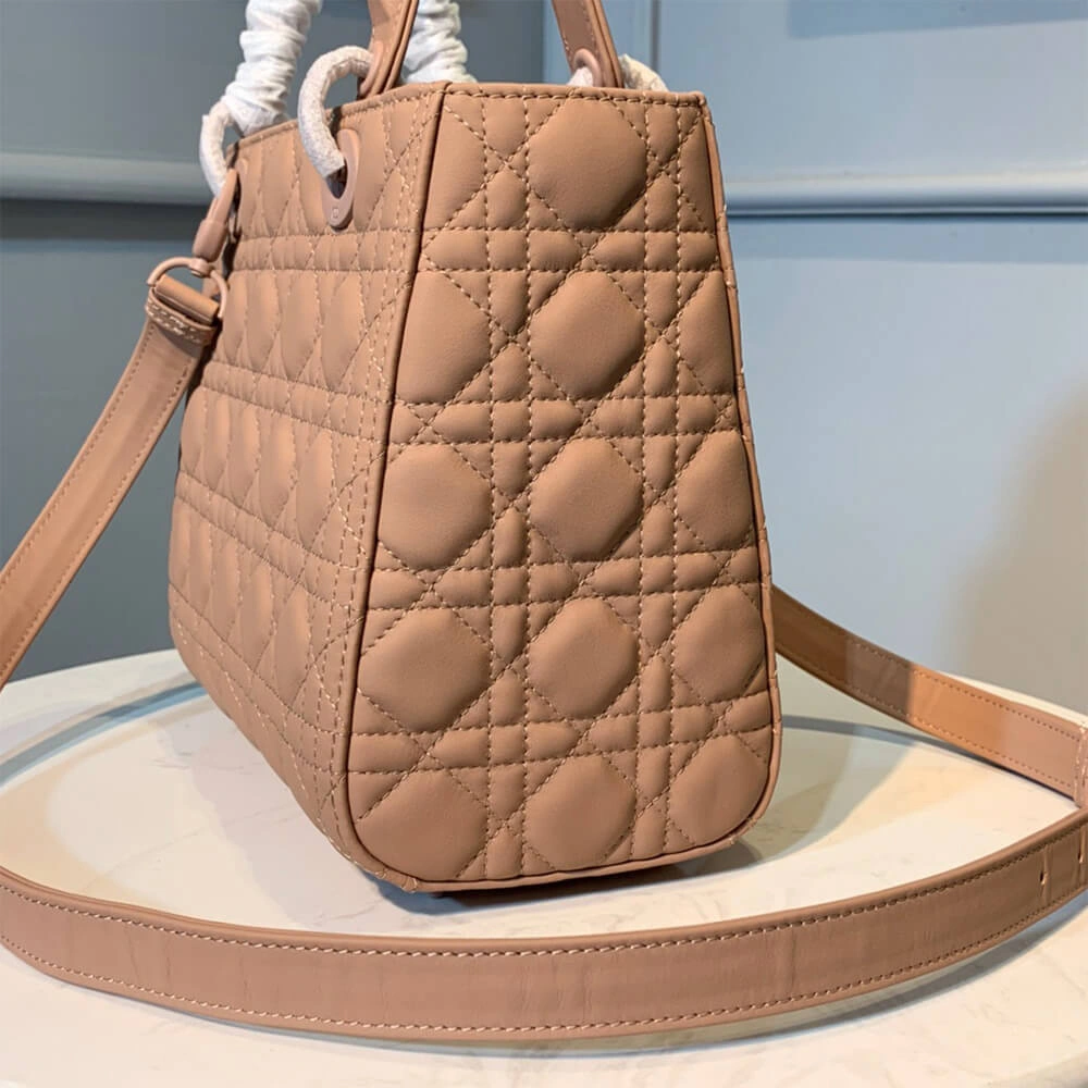 DIOR MEDIUM LADY DIOR BAG WellDesigned 2402