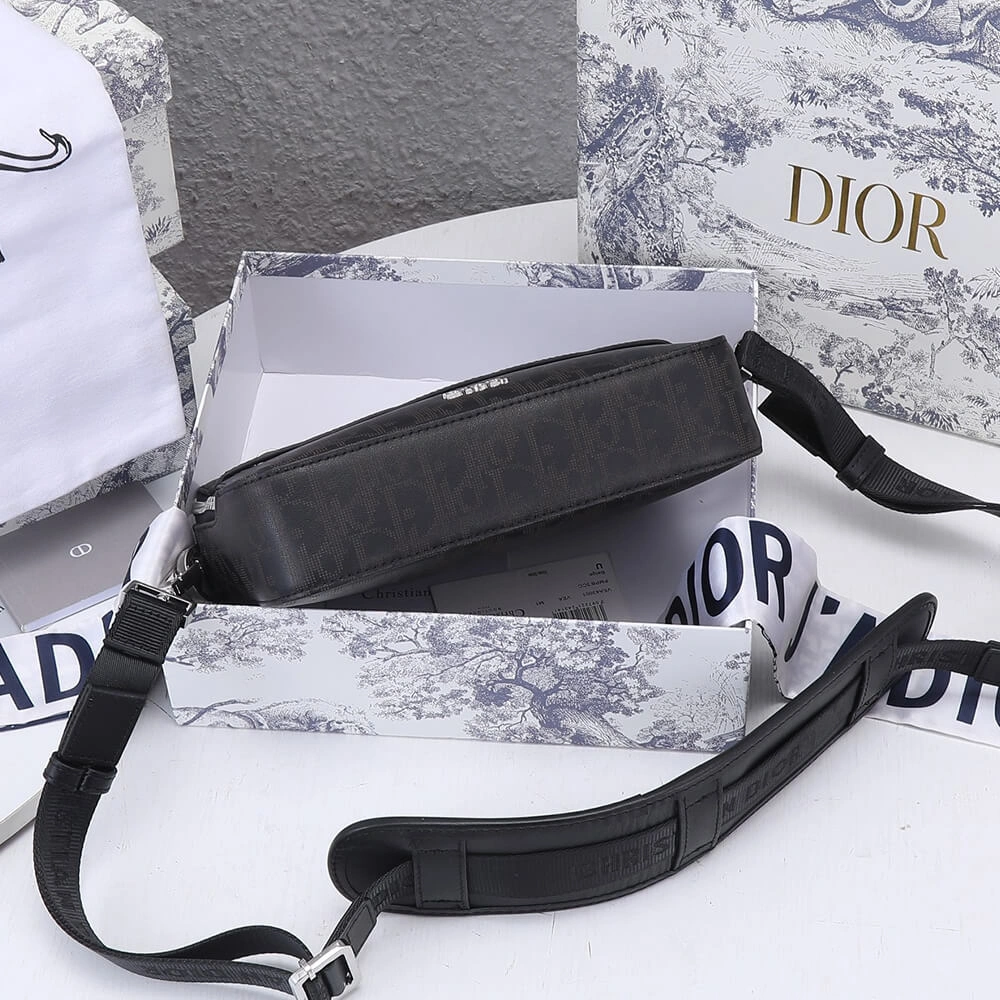 ZipUp DIOR SAFARI MESSENGER BAG 2414
