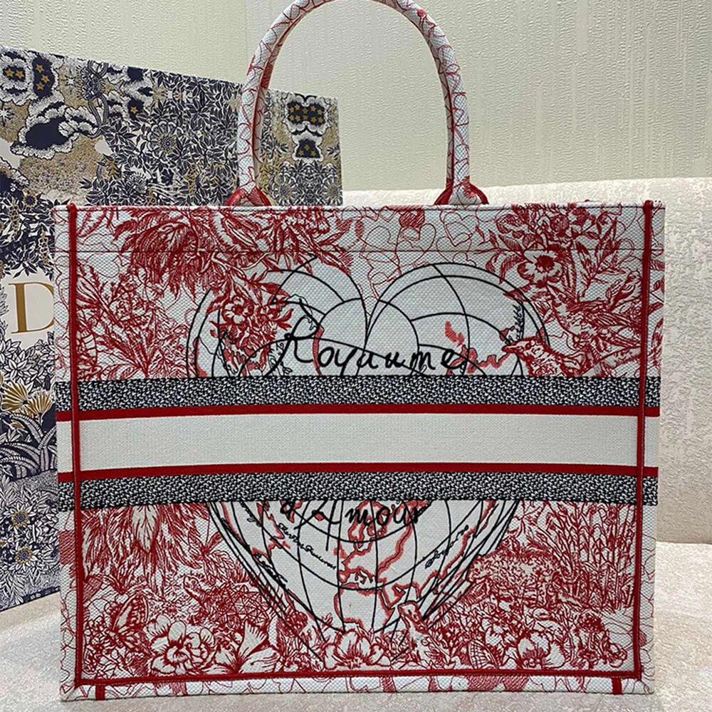 Bright DIORAMOUR DIOR BOOK TOTE 2425