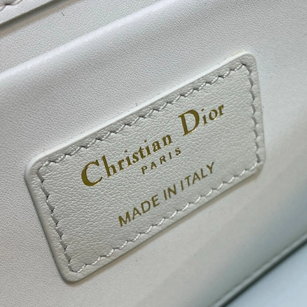 Youthful Dior 30 Montaigne East-West Bag with Chain 2238
