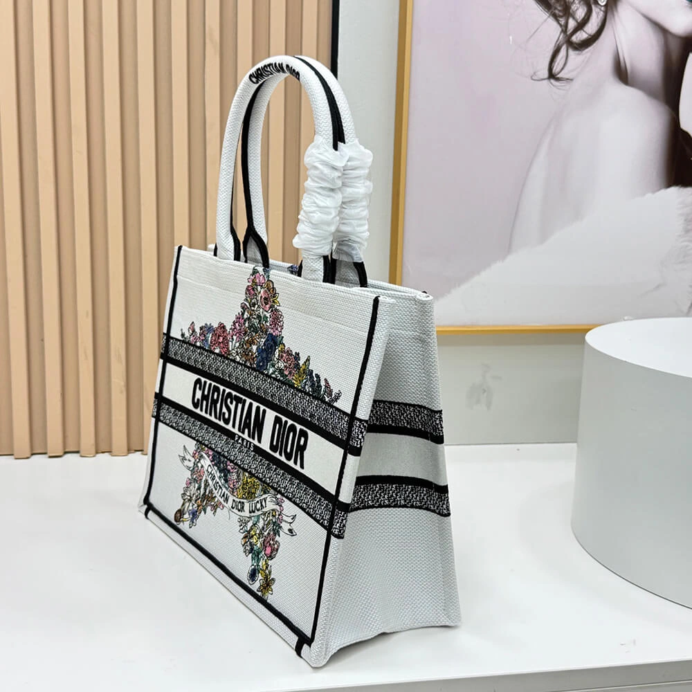 Dior Lucky Medium Dior Book Tote DailyWear 2147