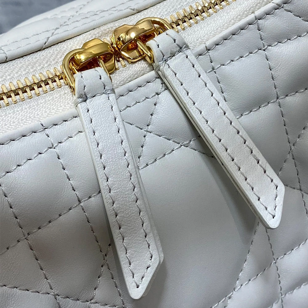 Cozy Dior Medium D-Dream Bag 2120
