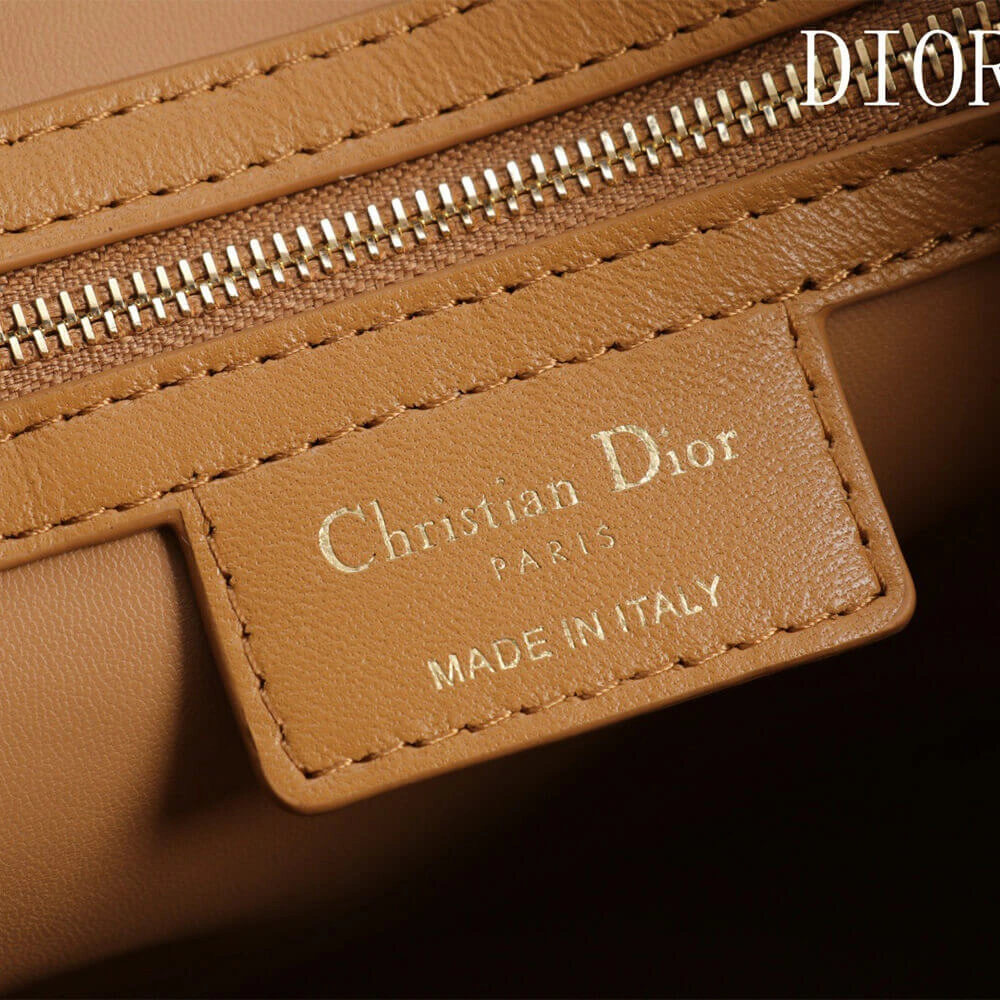 Dior Medium D-Motion Bag(HIGH-END GRADE) TimelessDesign 2136