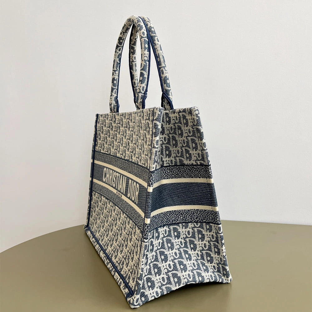 Dior Medium Dior Book Tote Durable 2093