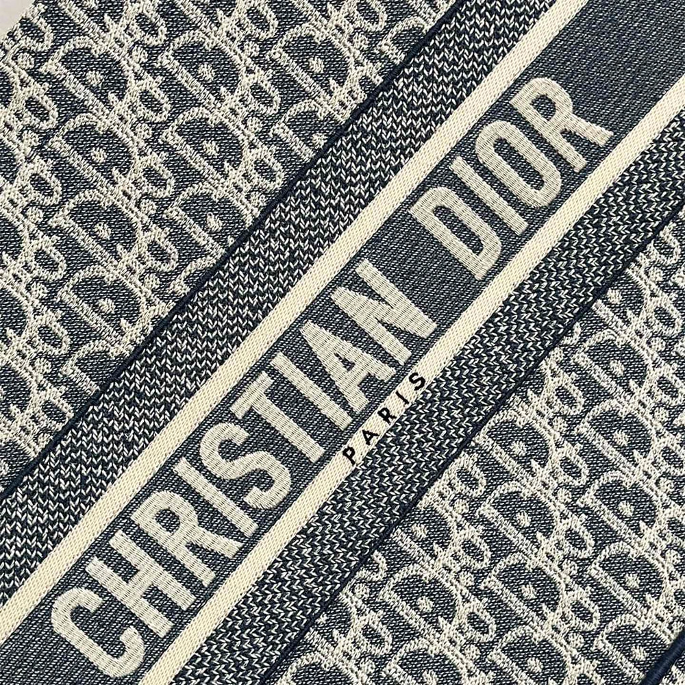 Dior Medium Dior Book Tote Durable 2093