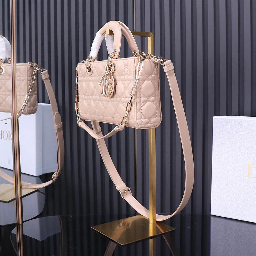 Dior Medium Lady D-Joy Bag(HIGH-END GRADE) Seasonal 2257