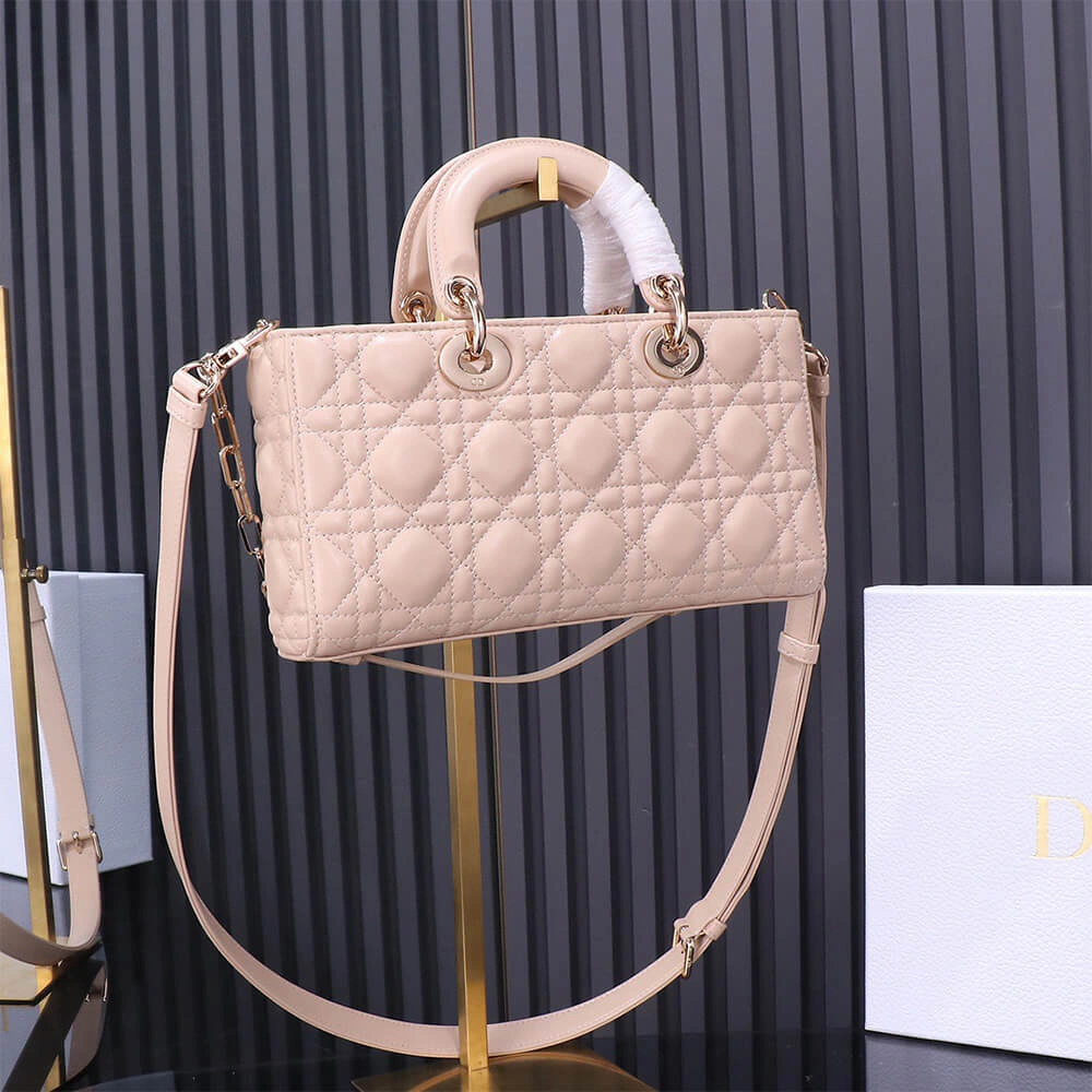 Dior Medium Lady D-Joy Bag(HIGH-END GRADE) Seasonal 2257