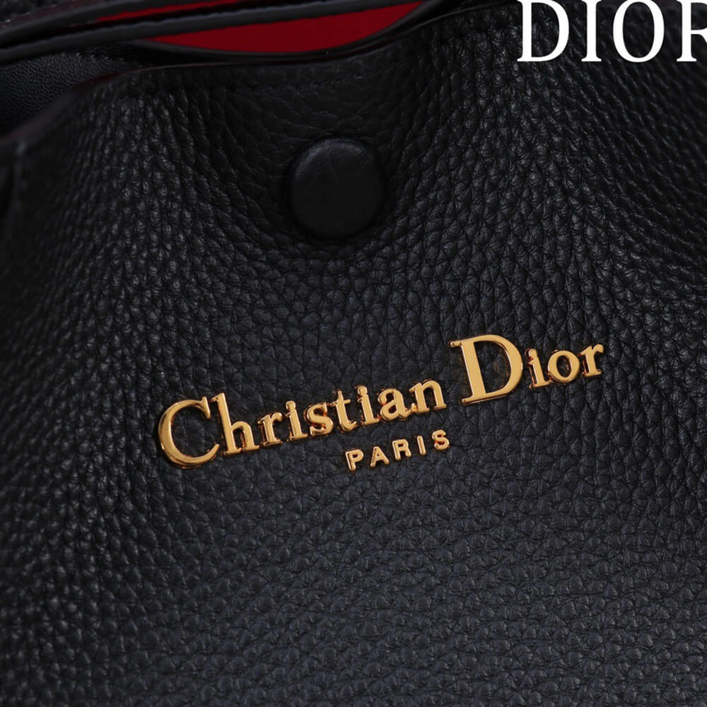 WellDesigned Dior Medium Signature Bucket Bag 2130