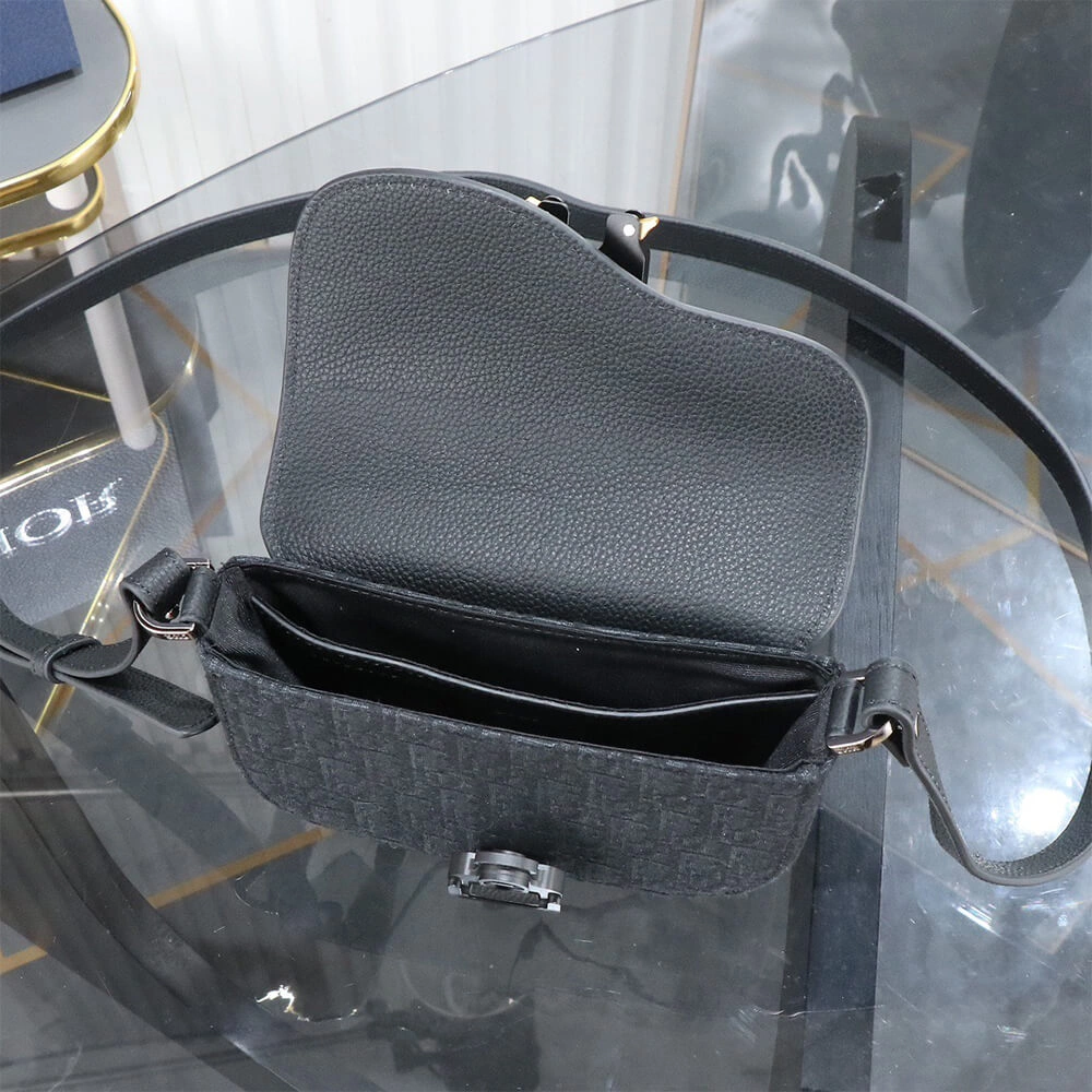 Dior Mini Saddle Messenger Bag with Flap Elegant 2392